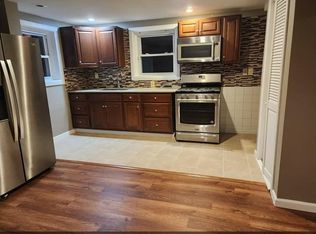 53 Colony St, Bridgeport, CT 06610