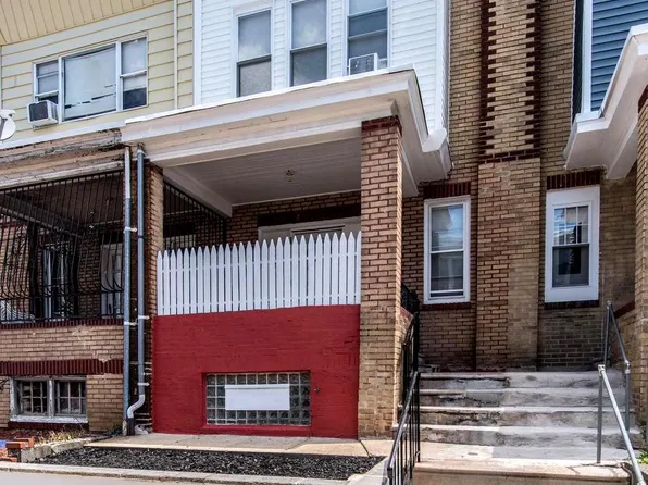 5017 Gransback St, Philadelphia, PA 19120