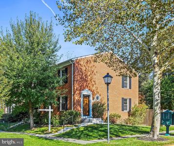 10360 Granite Creek Ln, Oakton, VA, 22124