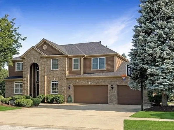 1408 Mink Trl, Cary, IL 60013