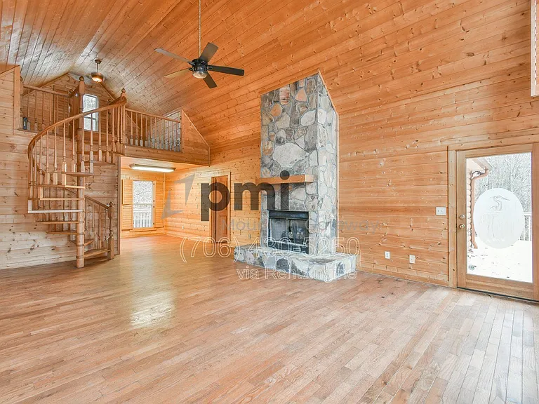 89 Twin Creek Dr — Photo 3