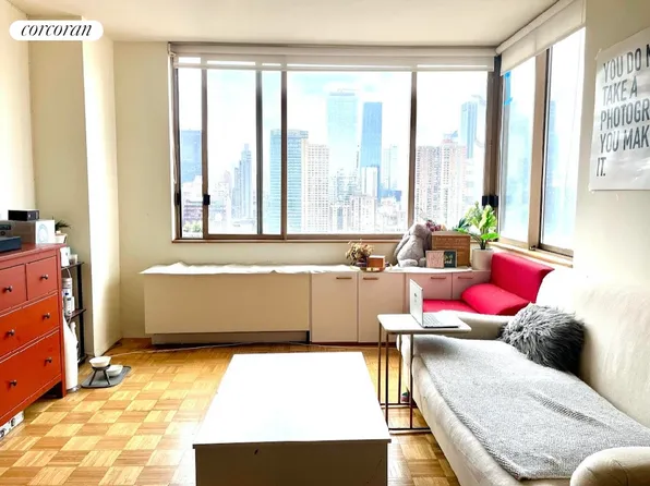 350 West 50th Street image 1 of 17