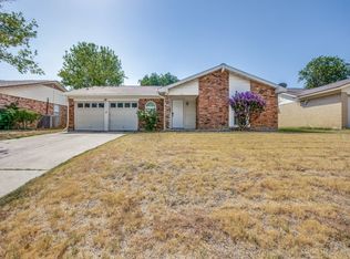 517 Irene St, Burleson, TX 76028