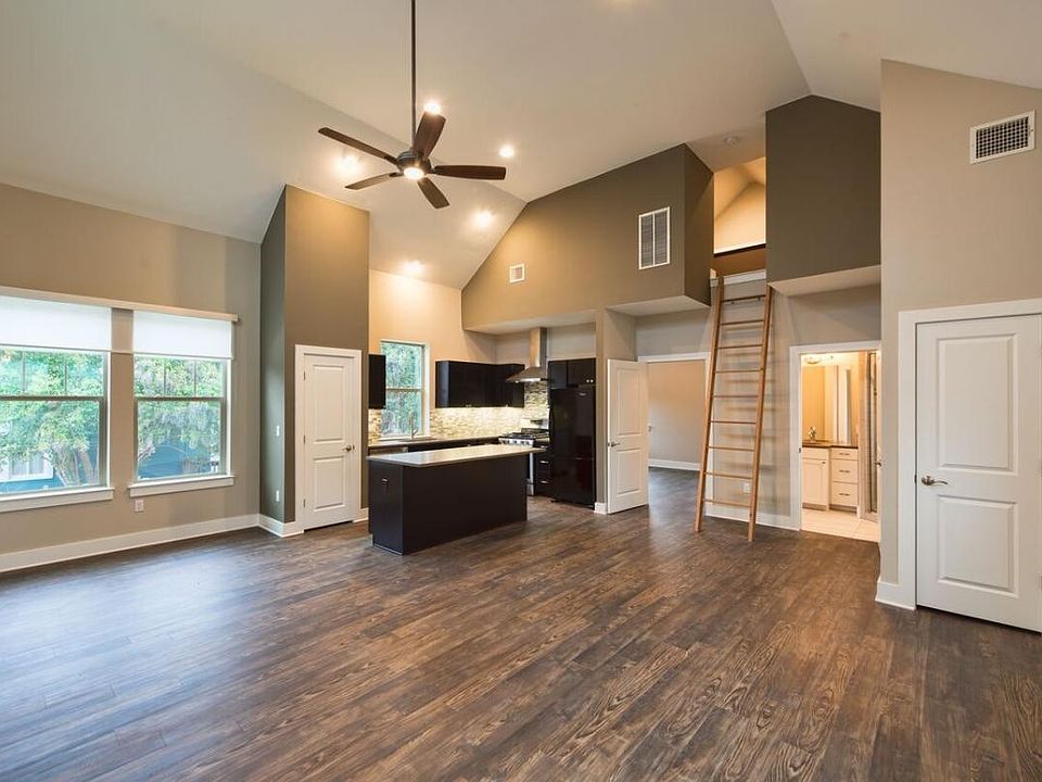 Great room with great space!