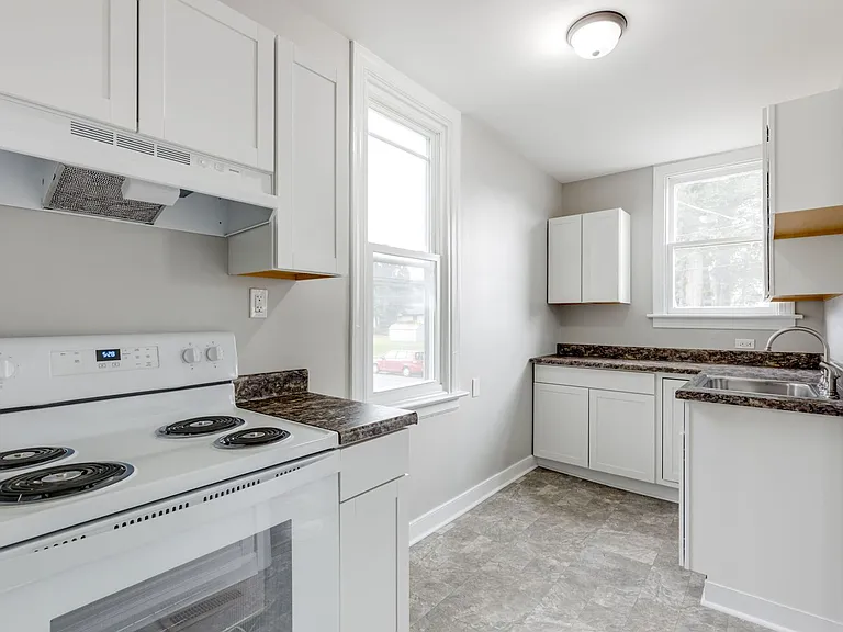 3224 Moody Ave — Photo 10