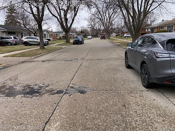 5th image of 24834 Marine Ave