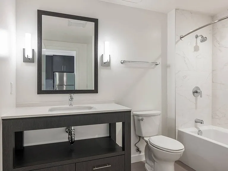 F1RST Residences — Photo 24