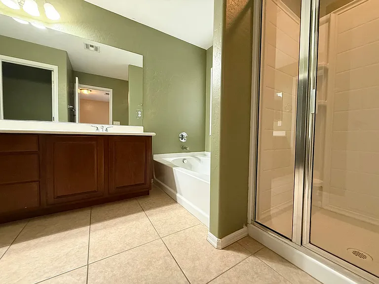 11833 Bussero Ct — Photo 20