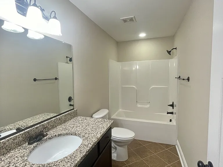 126 Capital St #1 — Photo 3