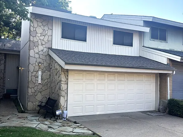 2969 Country Place Cir, Carrollton, TX 75006