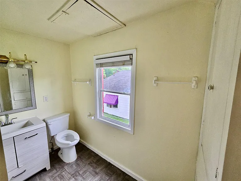 510 Munger St #A — Photo 13
