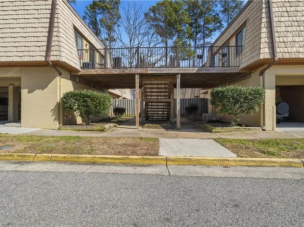 1554 Monterry Pl, Newport News, VA 23608