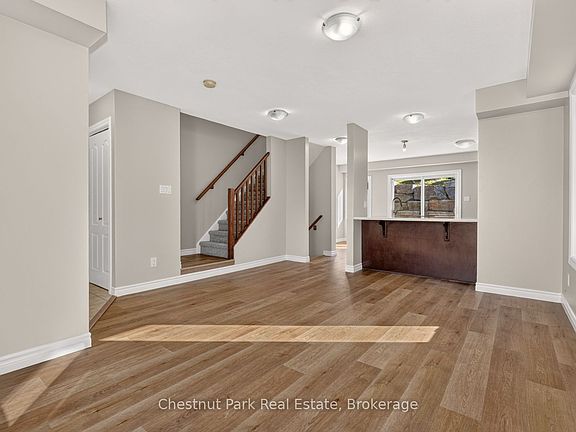 4th image of 37 Silver St #1