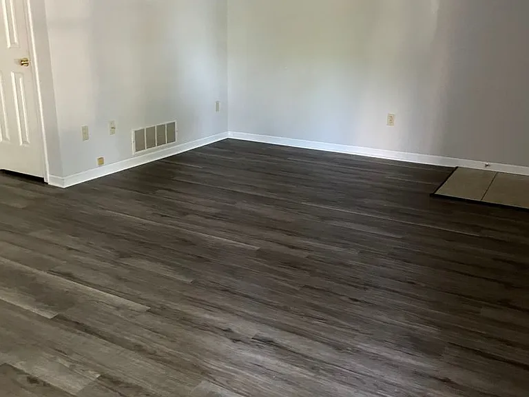 2213-2215 Live Oak Ln — Photo 2