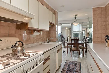 Sold by Houlihan Lawrence