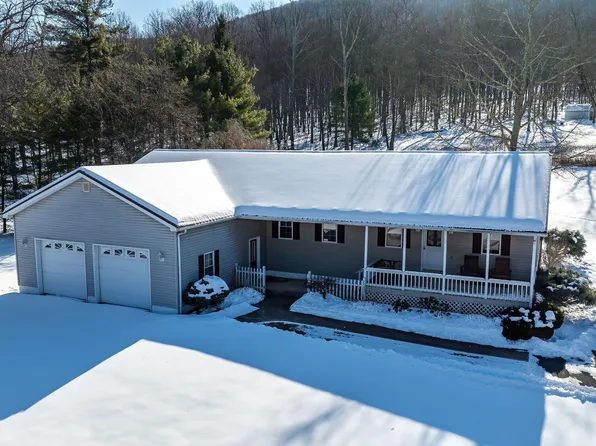 51 Drumheller Ln, Nescopeck, PA 18635