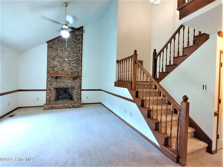 509 Mill St — Photo 15