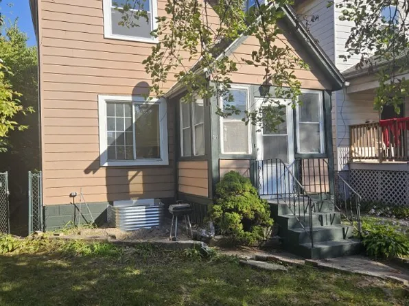 617 Jefferson St, Gary, IN 46402