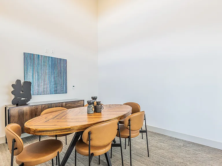 The Retreat Luxury Apartments — Photo 11