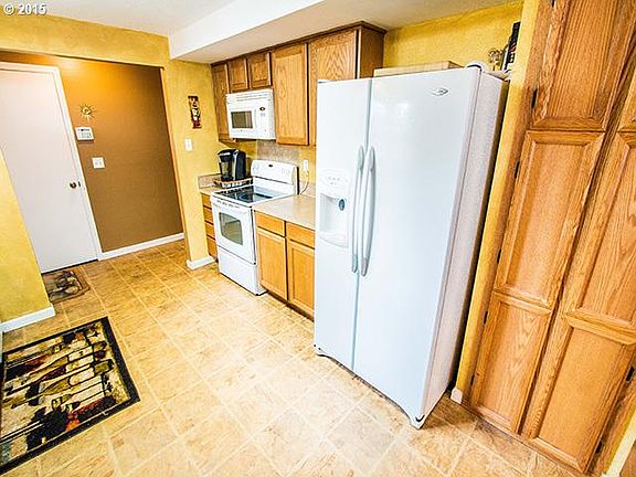 3rd image of 8700 NE 140th Ave
