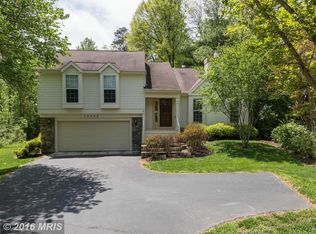 10903 Adare Dr, Fairfax, VA 22032