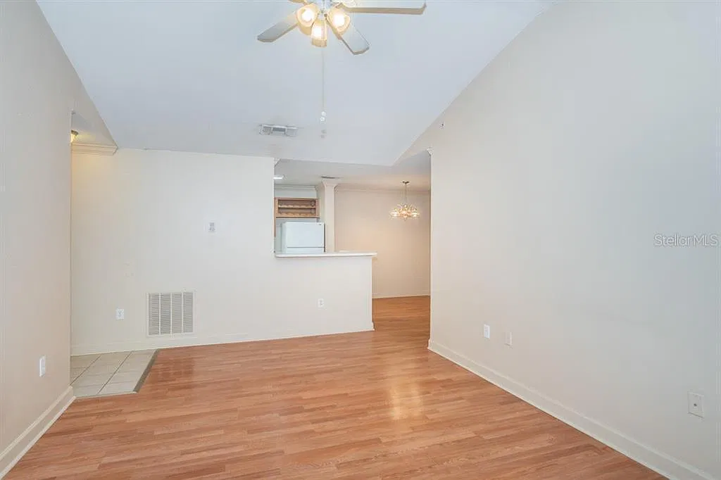 2 bed, 1050 sqft, $1,500 — Photo 2