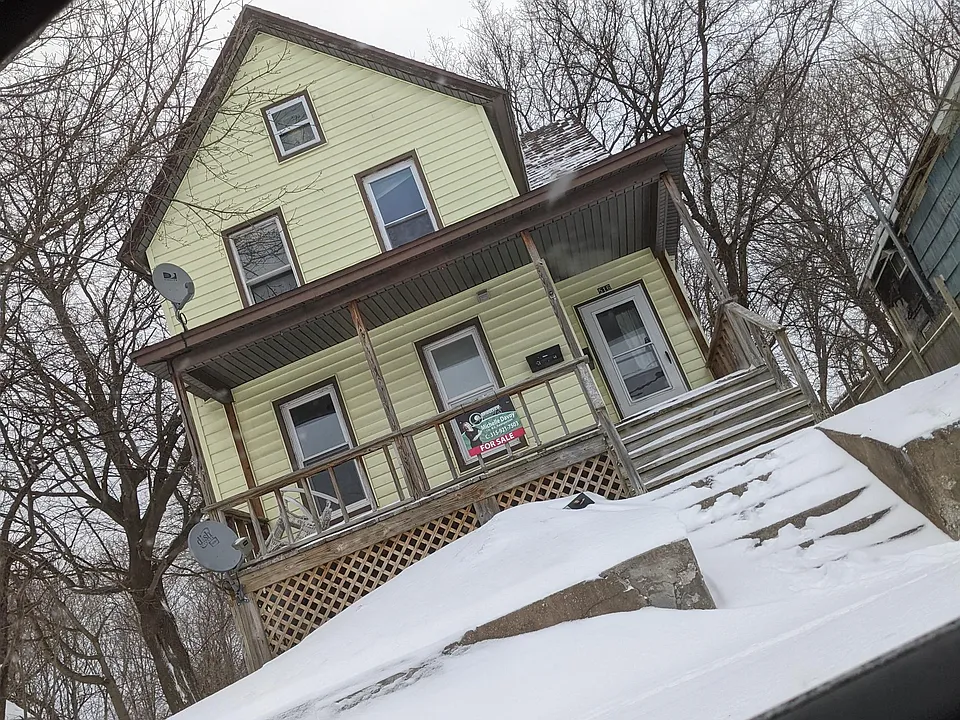516 Alexandria St #1