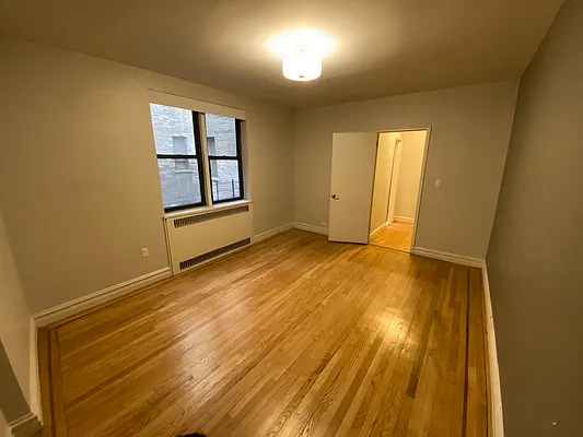 Rented by Apartment Luxe Realty Group, Inc | media 32