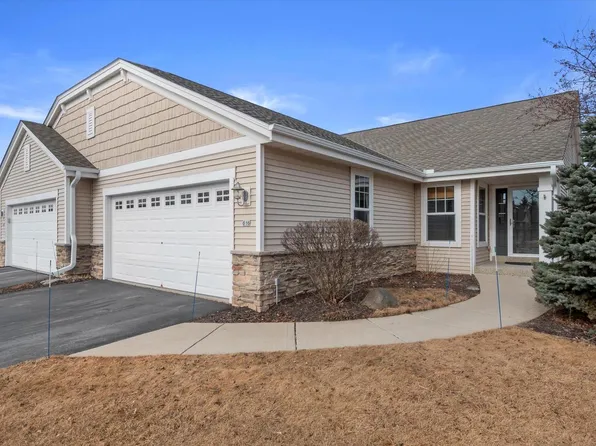 616 Sandur PLACE, West Bend, WI 53095