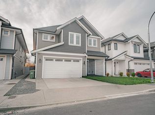 9279 Sitka Pl, Chilliwack, BC V2P 0H8