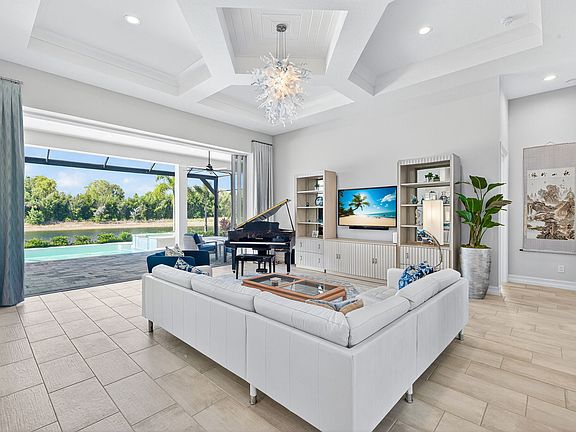 3rd image of 14258 Galley Ct