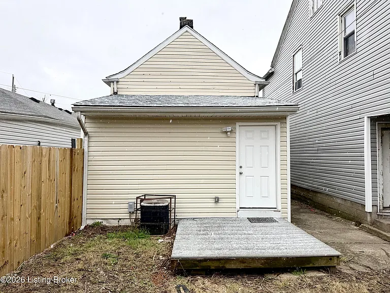112 N 18th St — Photo 7