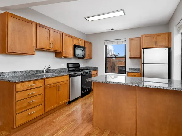 1640 N Damen Apartments