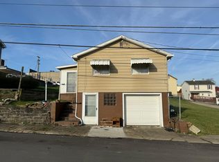11 N Water St, Masontown, PA 15461