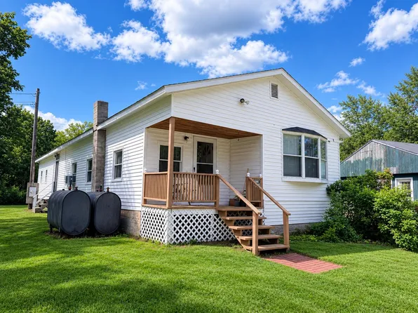 950 Lakewood Road, Madison, ME 04950