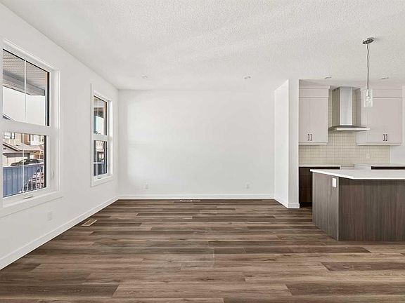 5th image of 1133 E Chinook Gate Bay SW