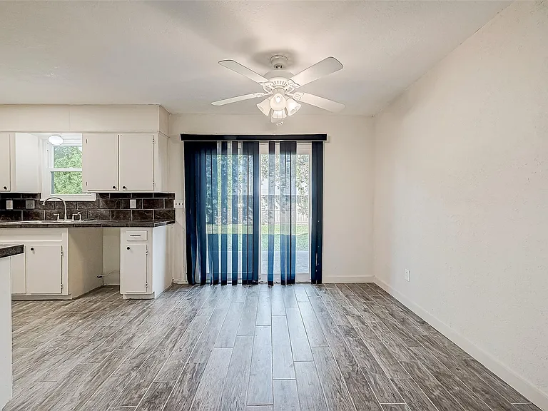 610 Bienville Ln — Photo 15
