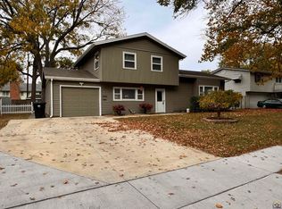 5400 SW 24th St, Topeka, KS 66614