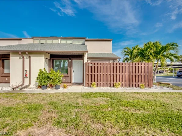 8991 Somerset Blvd, Fort Myers, FL 33919