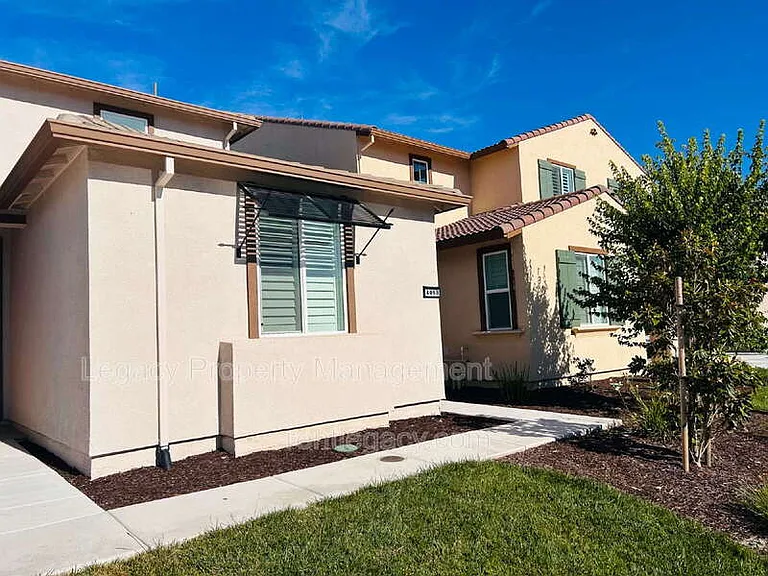 4098 Azul Way — Photo 3