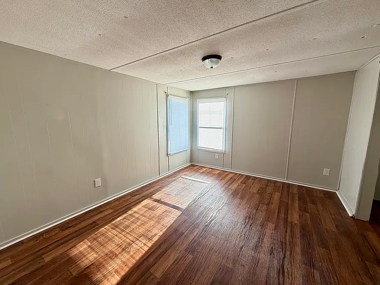 1402 Chicopee Rd #23 — Photo 6