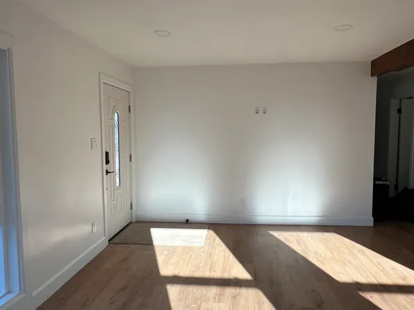 (undisclosed Address), Los Angeles, CA 90002