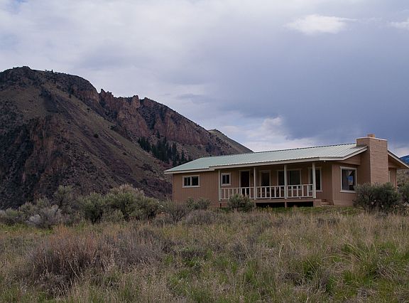 Mountain view-Front of house