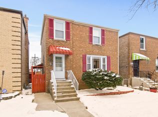 7040 16th St, Berwyn, IL 60402