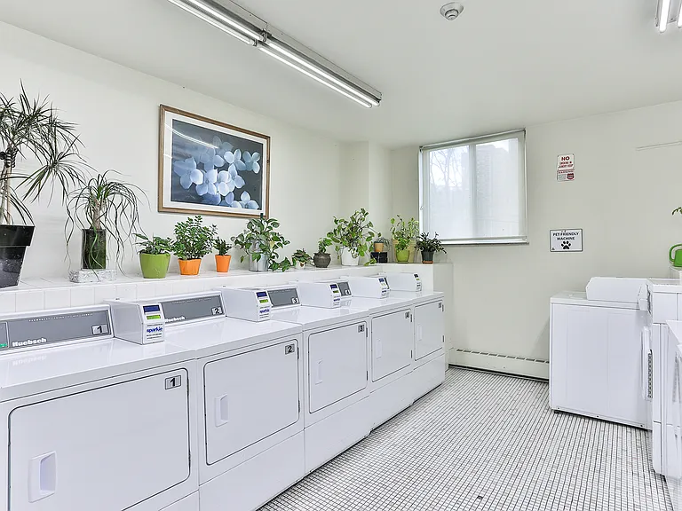 80 Cosburn Ave — Photo 18