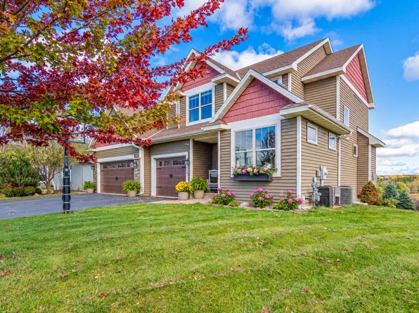 643 Parkside Ct, Eagan, MN 55123