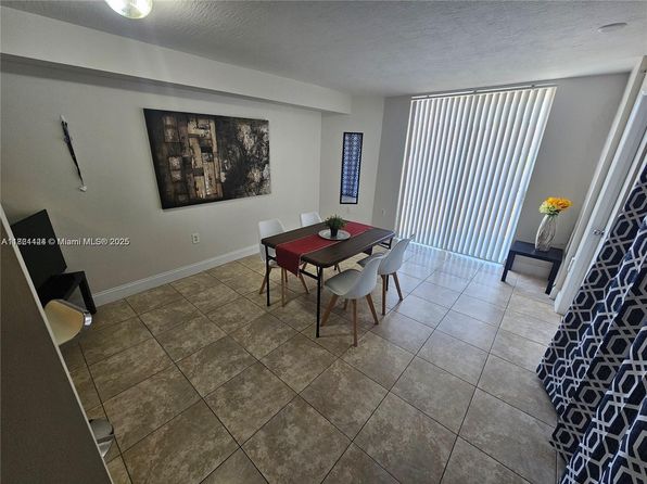 102 SW 6th Ave APT 205