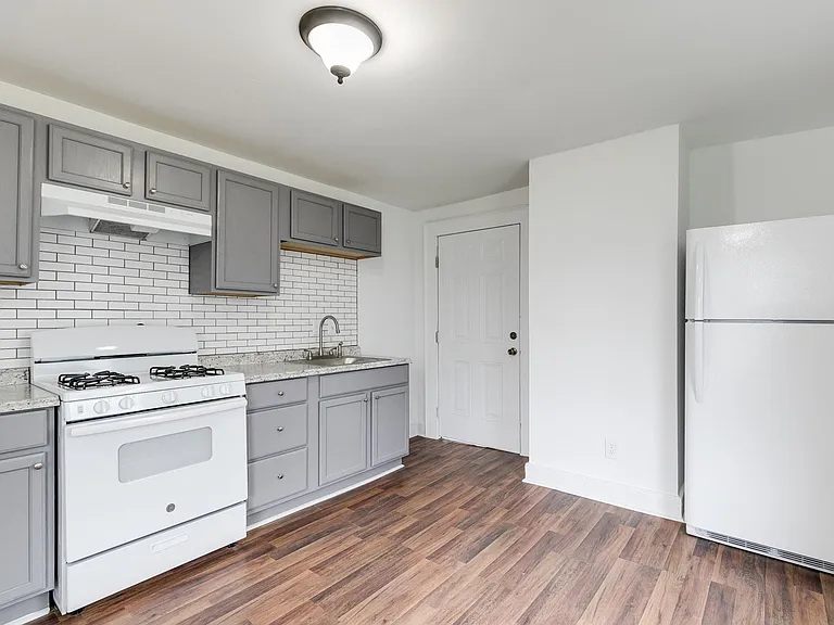 1518 N 35th St #1 — Photo 13