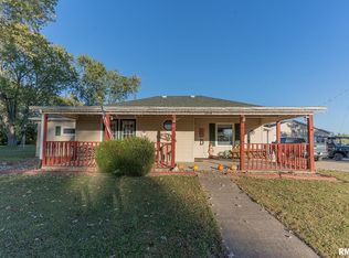 3058 Old 51 Rd, Sandoval, IL 62882
