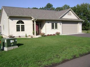 966 Saddle Rdg, Portage, WI 53901